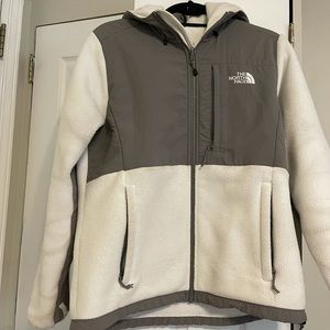 Women’s White Hooded NorthFace Fleece Jacket